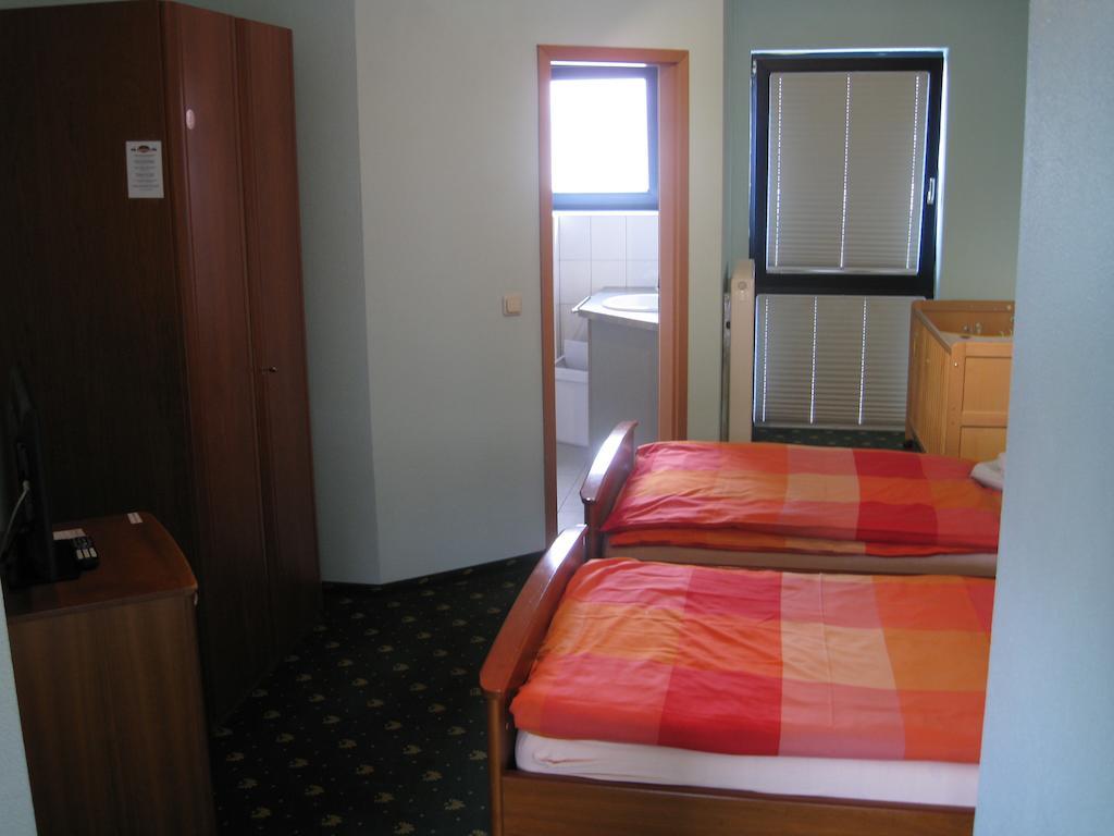 Hotel Restaurant "Waldschaenke" Wassenberg Δωμάτιο φωτογραφία