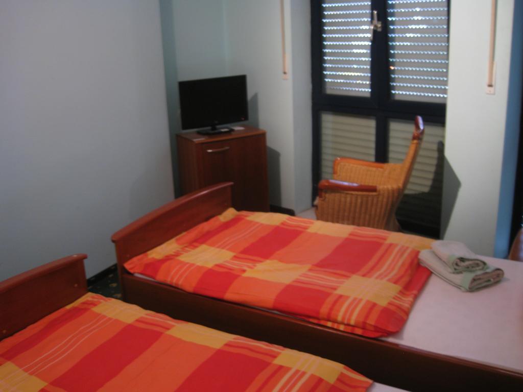 Hotel Restaurant "Waldschaenke" Wassenberg Δωμάτιο φωτογραφία