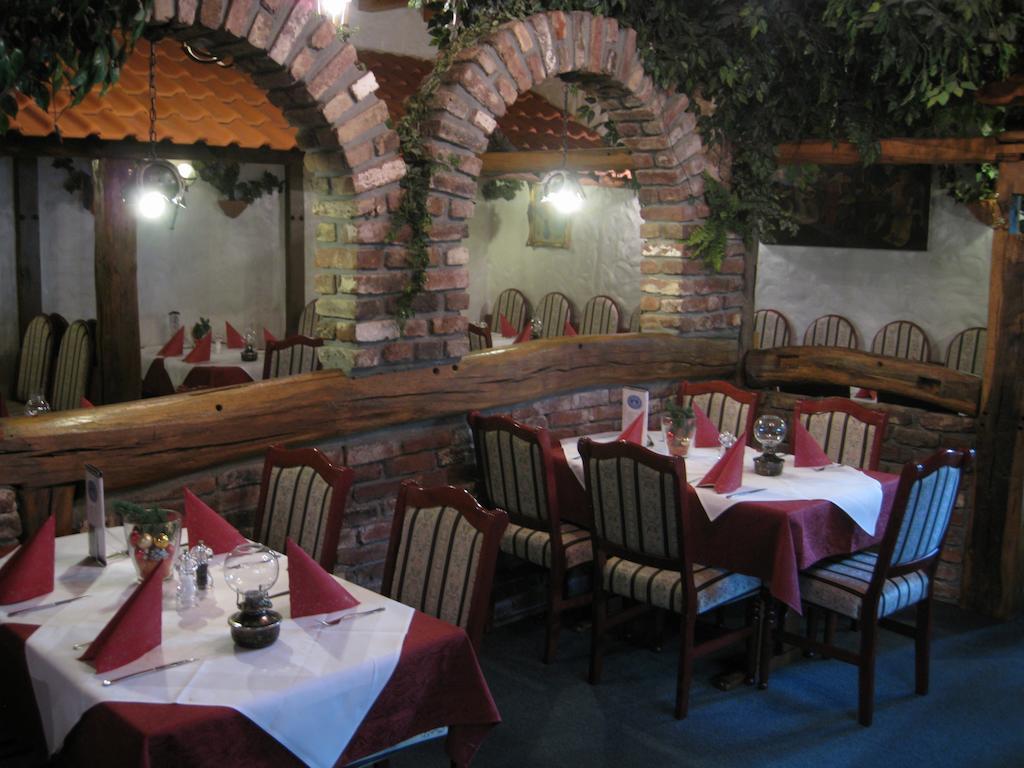 Hotel Restaurant "Waldschaenke" Wassenberg Εξωτερικό φωτογραφία